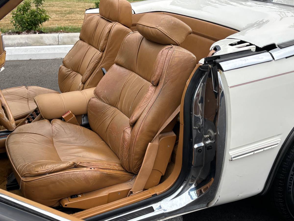 Chrysler-tc-maserati-convertible-1990-6