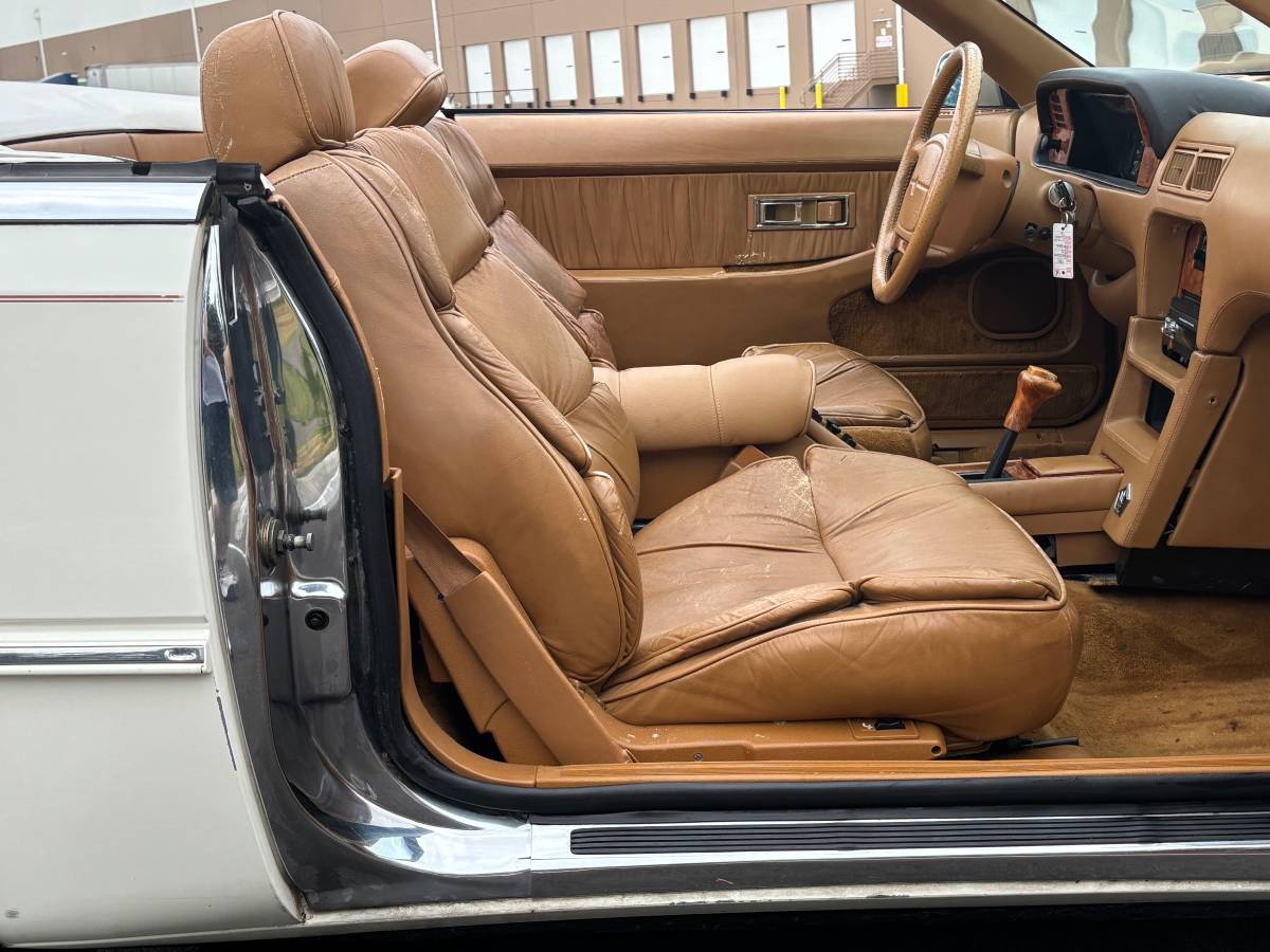 Chrysler-tc-maserati-convertible-1990-8