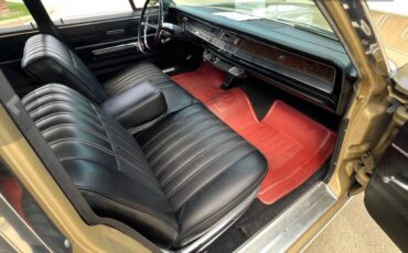 Chrysler-town-amp-country-1967-brown-7