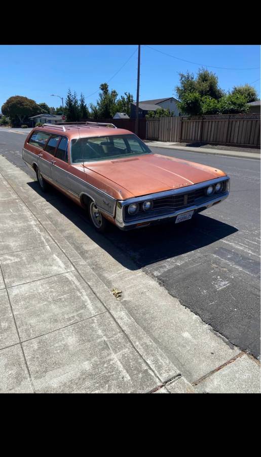 Chrysler-town-amp-country-1969-orange-1