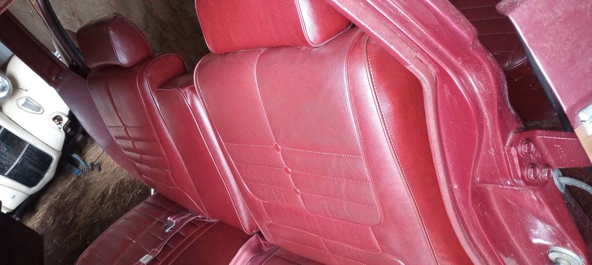 Chrysler-town-and-country-1969-red-11