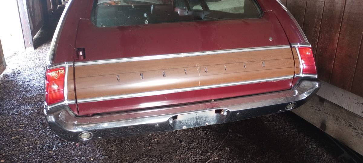 Chrysler-town-and-country-1969-red-2