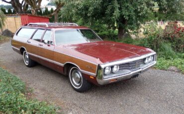 Chrysler-town-and-country-1969-red