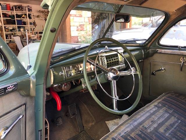 Chrysler-windsor-1948-green-2