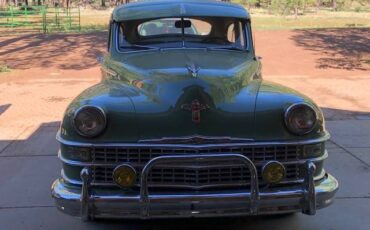Chrysler-windsor-1948-green