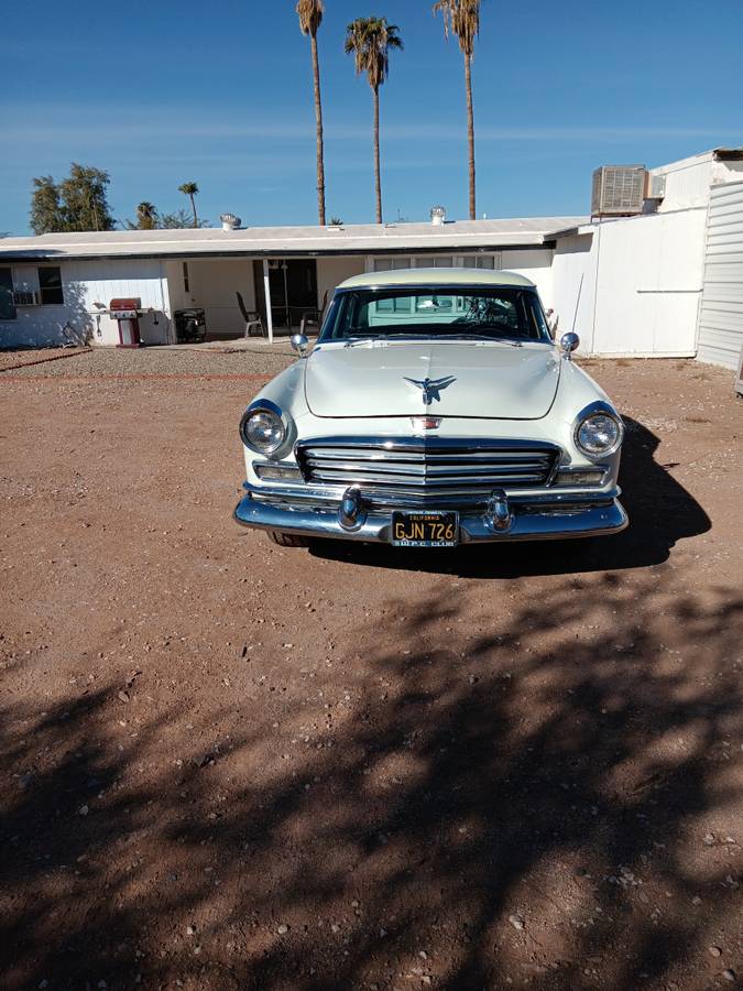 Chrysler-windsor-1956-white