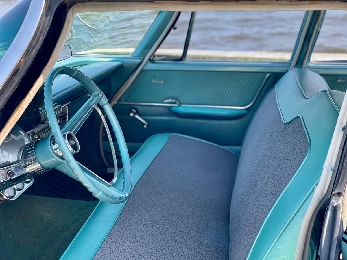 Chrysler-windsor-1960-16