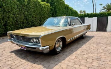 Chrysler-windsor-1966