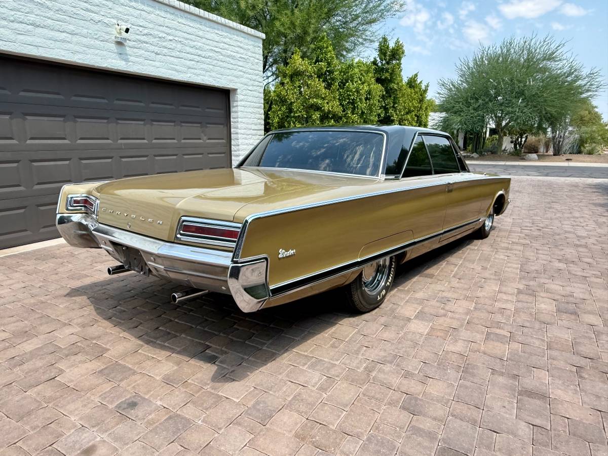 Chrysler-windsor-1966-2
