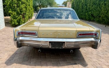 Chrysler-windsor-1966-4