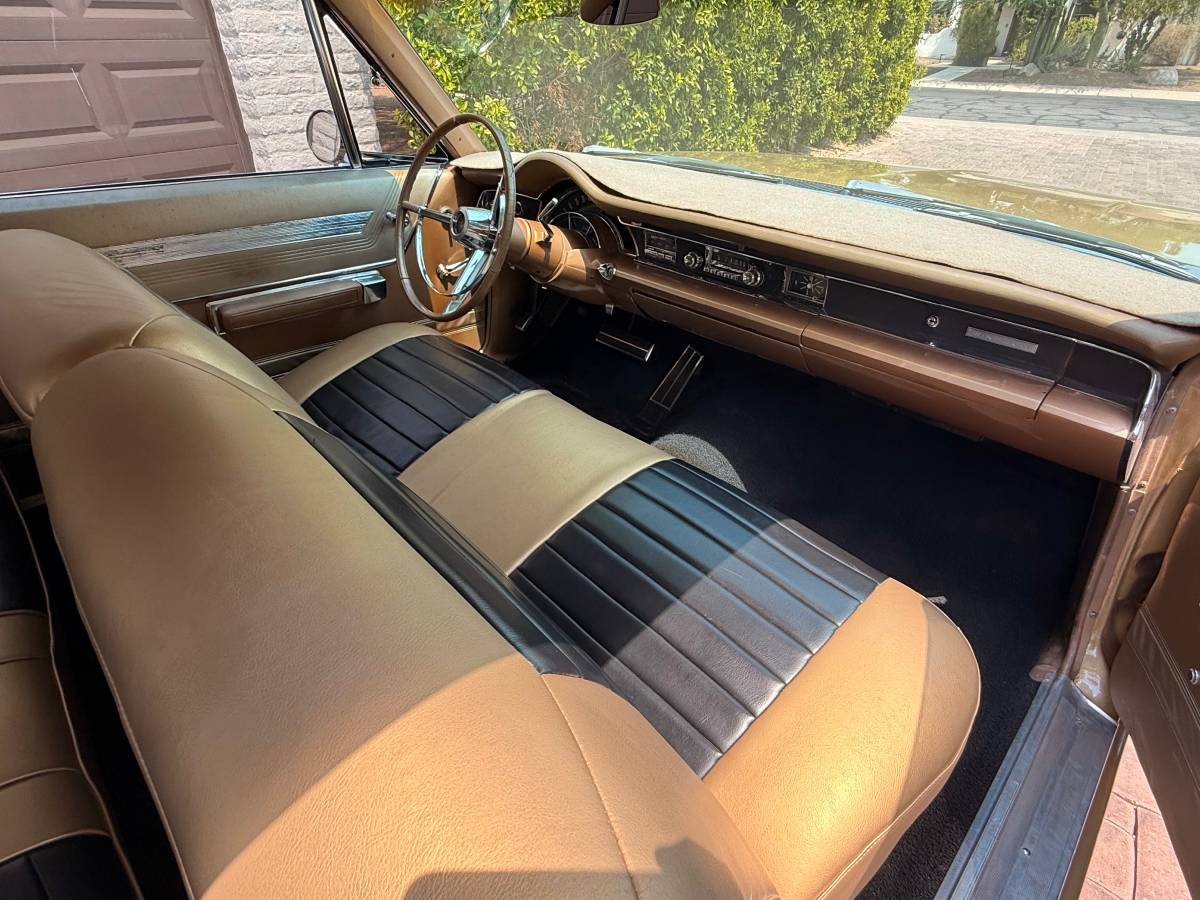 Chrysler-windsor-1966-7