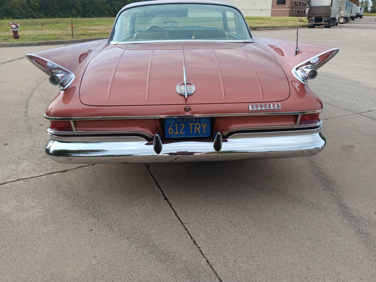 Chysler-300-1961-9