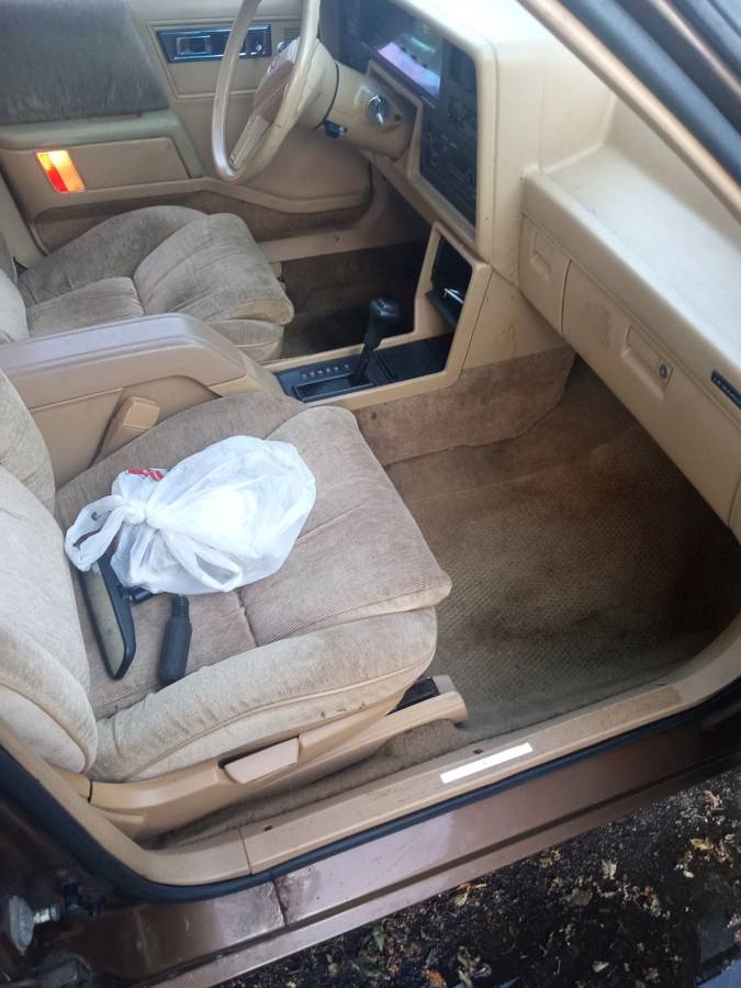 Chysler-lebaron-gts-sport-1986-brown-2