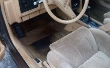 Chysler-lebaron-gts-sport-1986-brown-3