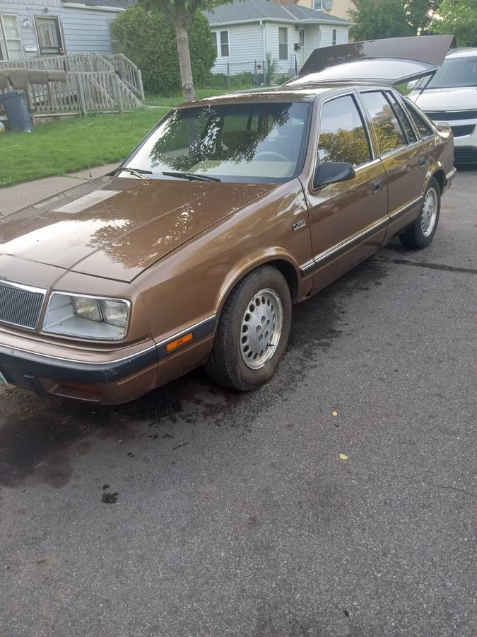 Chysler-lebaron-gts-sport-1986-brown-5