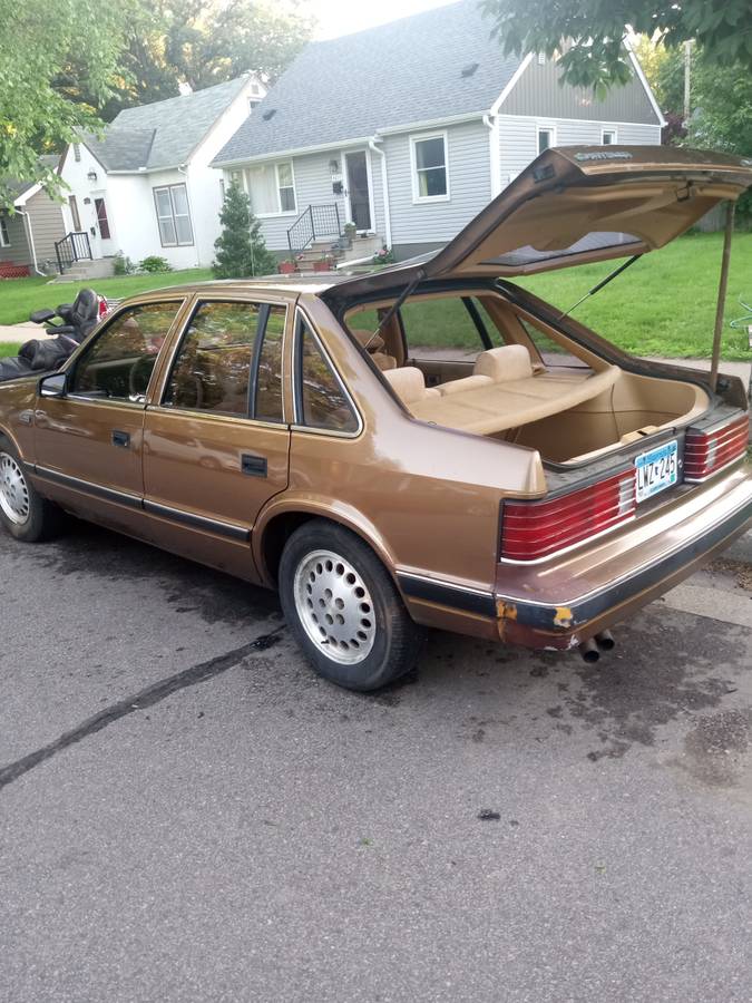 Chysler-lebaron-gts-sport-1986-brown-6