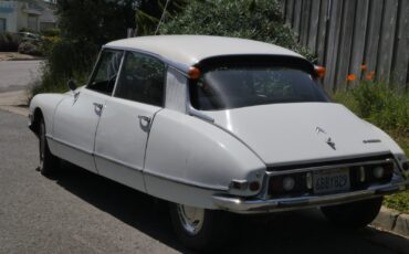Citroen-D-Special-1970-Sedan-1