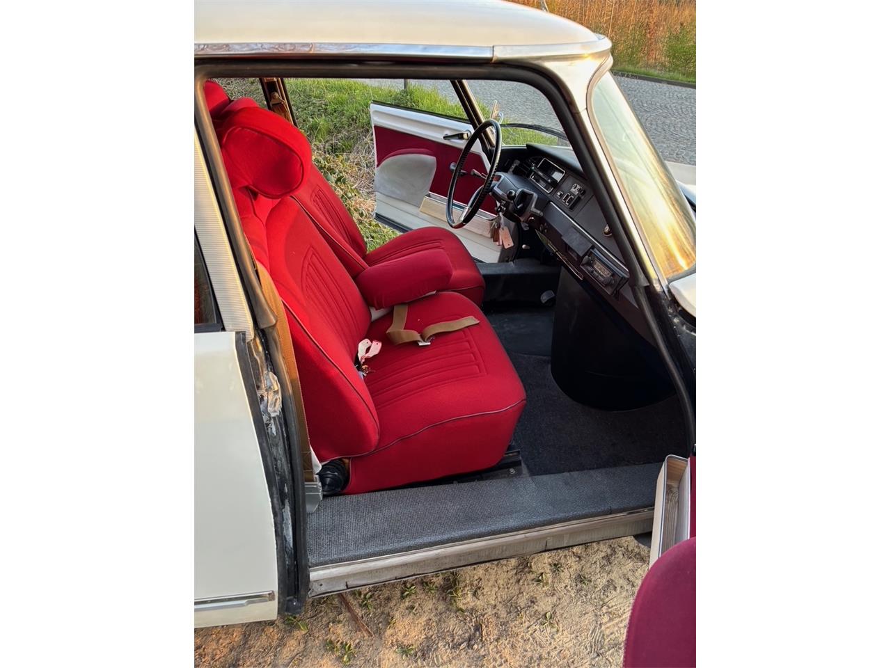 Citroen-Ds19-1969-WIT-ROOD-16