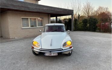 Citroen-Ds19-1969-WIT-ROOD