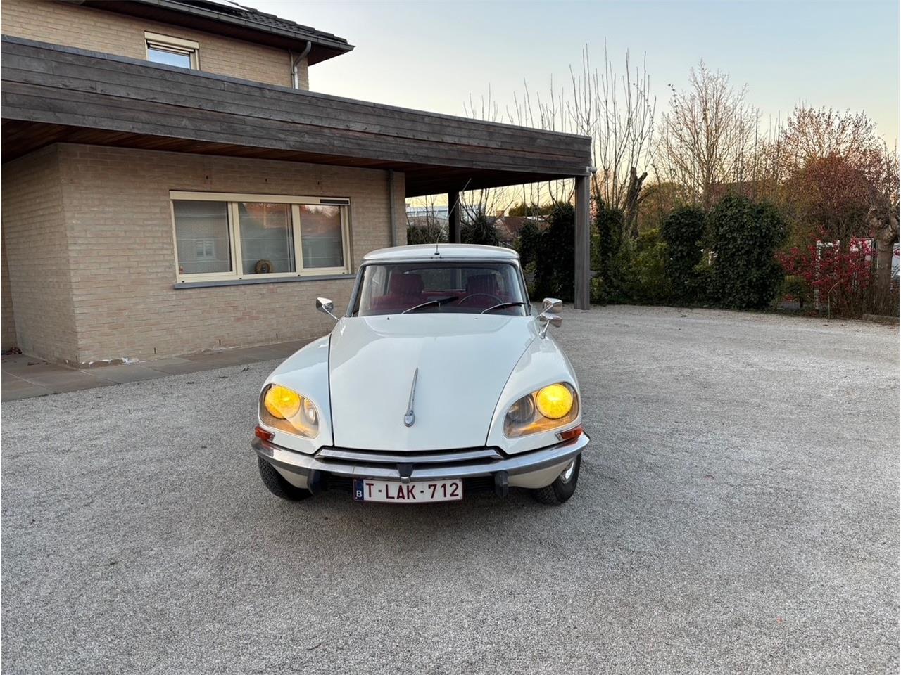 Citroen-Ds19-1969-WIT-ROOD