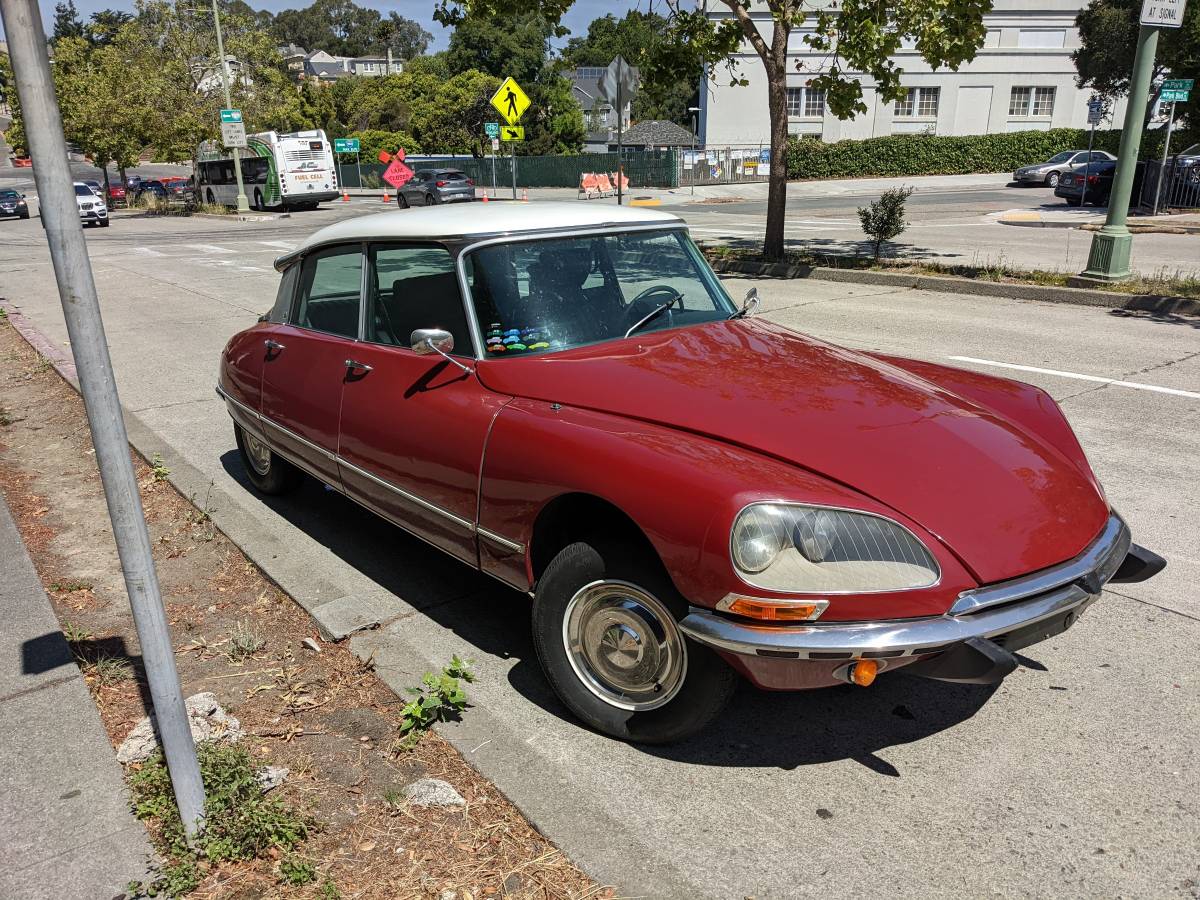 Citroen-ds-pallas-1969-red