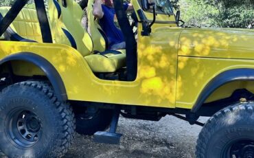 Cj-5-jeep-1977-yellow-10