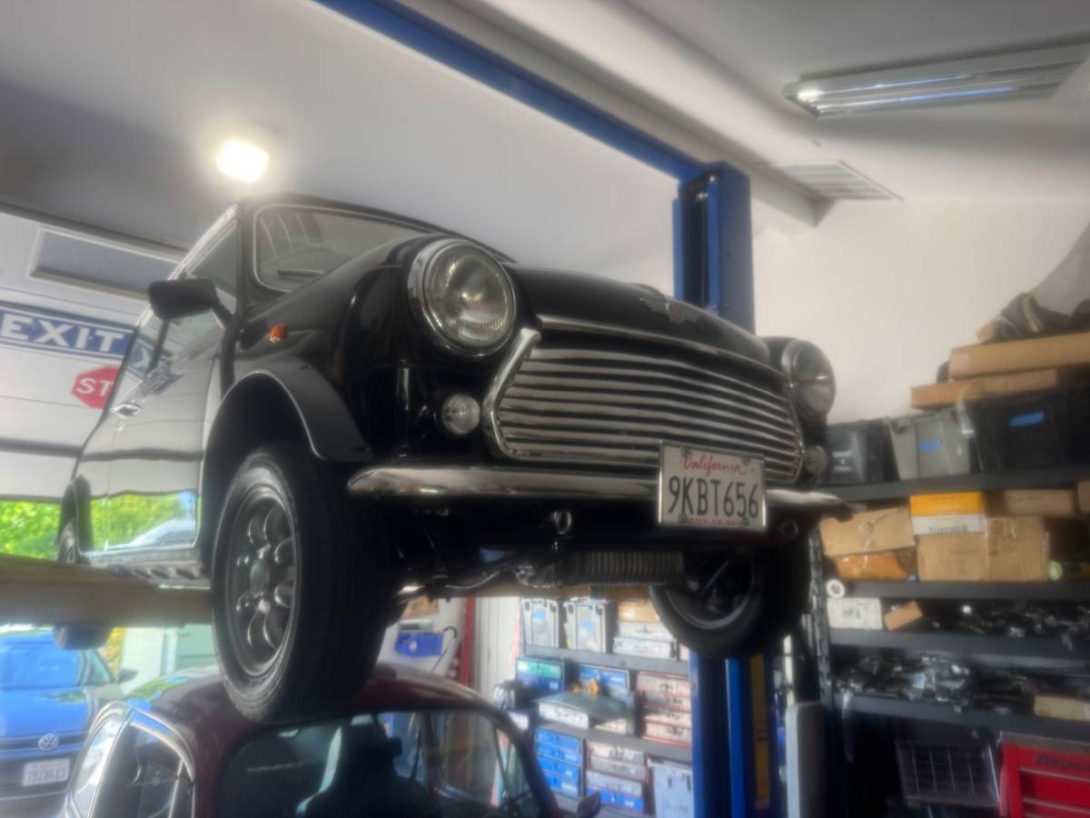 Classic-mini-1991-black-6