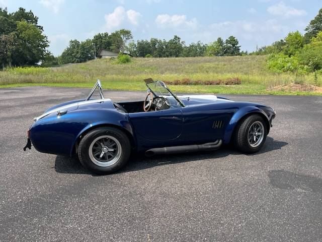 Cobra-replica-1965-blue-1