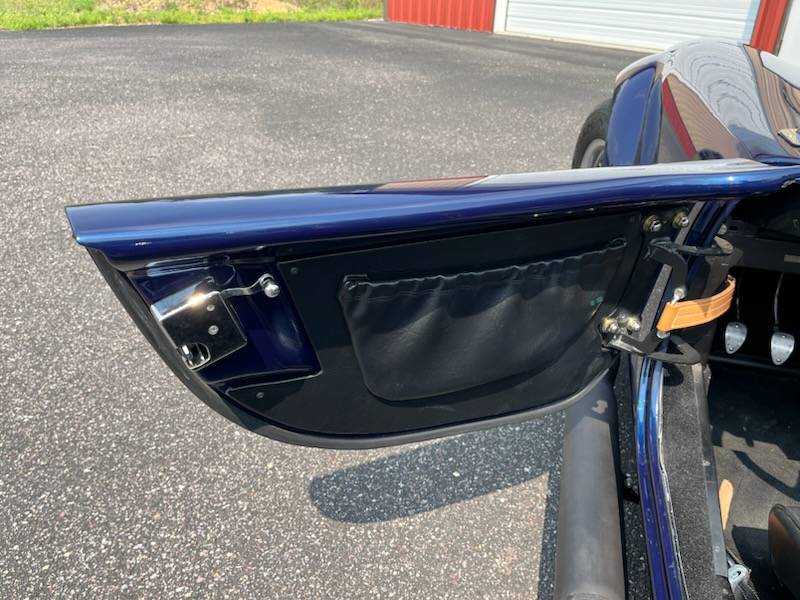 Cobra-replica-1965-blue-5