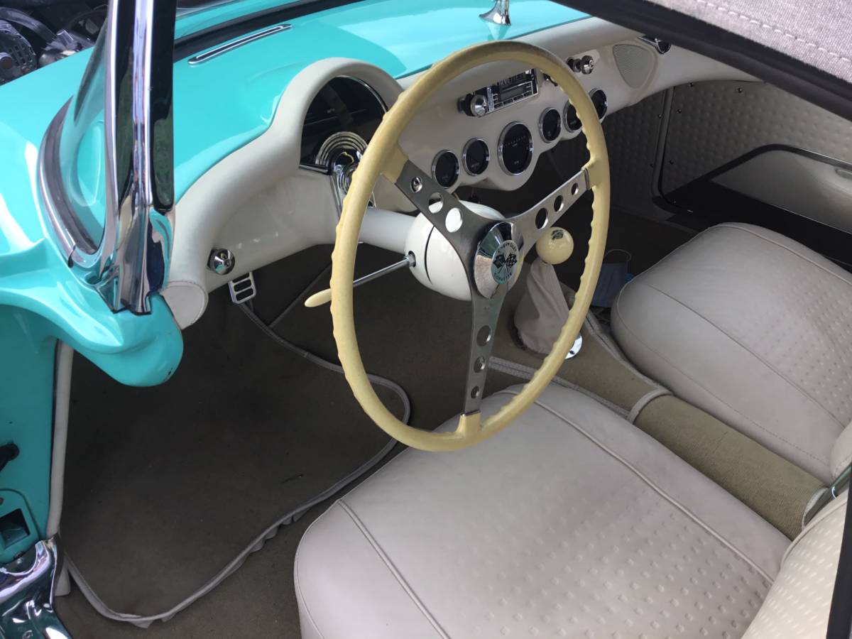 Corvette-1956-green-3