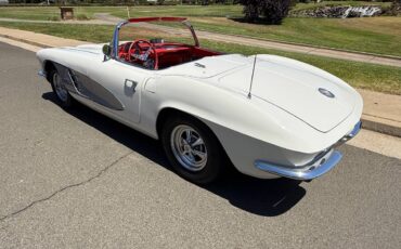 Corvette-1961-white-15
