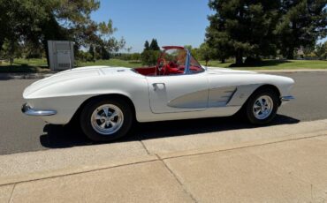 Corvette-1961-white-19