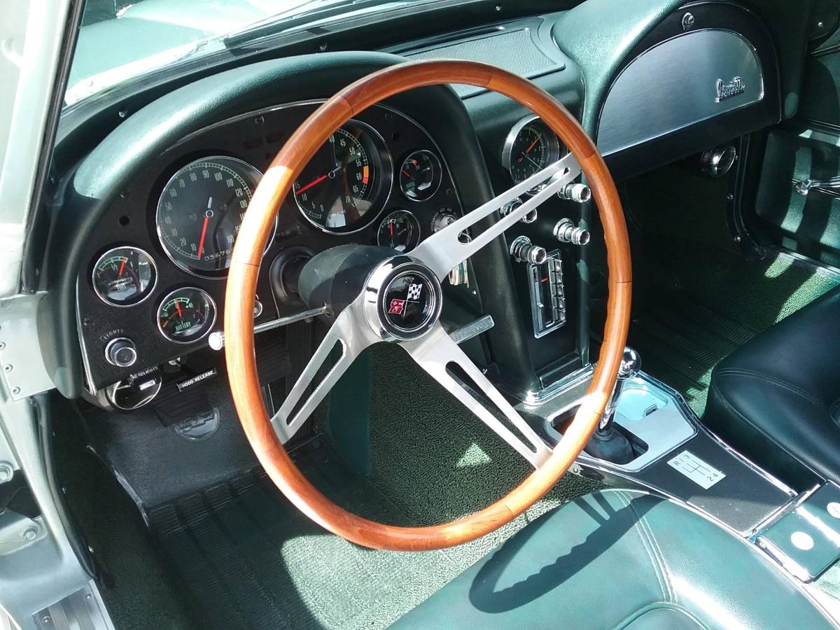 Corvette-1966-green-1