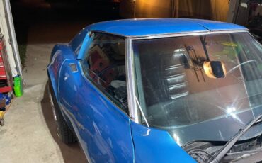Corvette-1974-blue-13