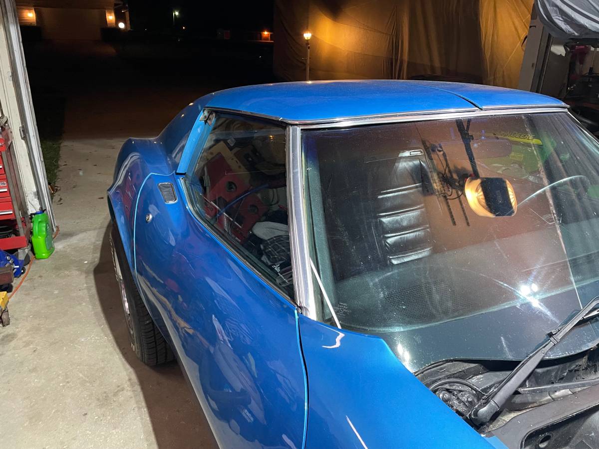 Corvette-1974-blue-13