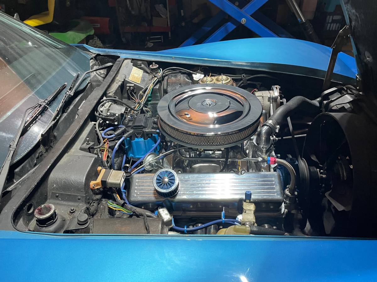 Corvette-1974-blue-16