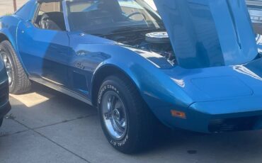Corvette-1974-blue-19