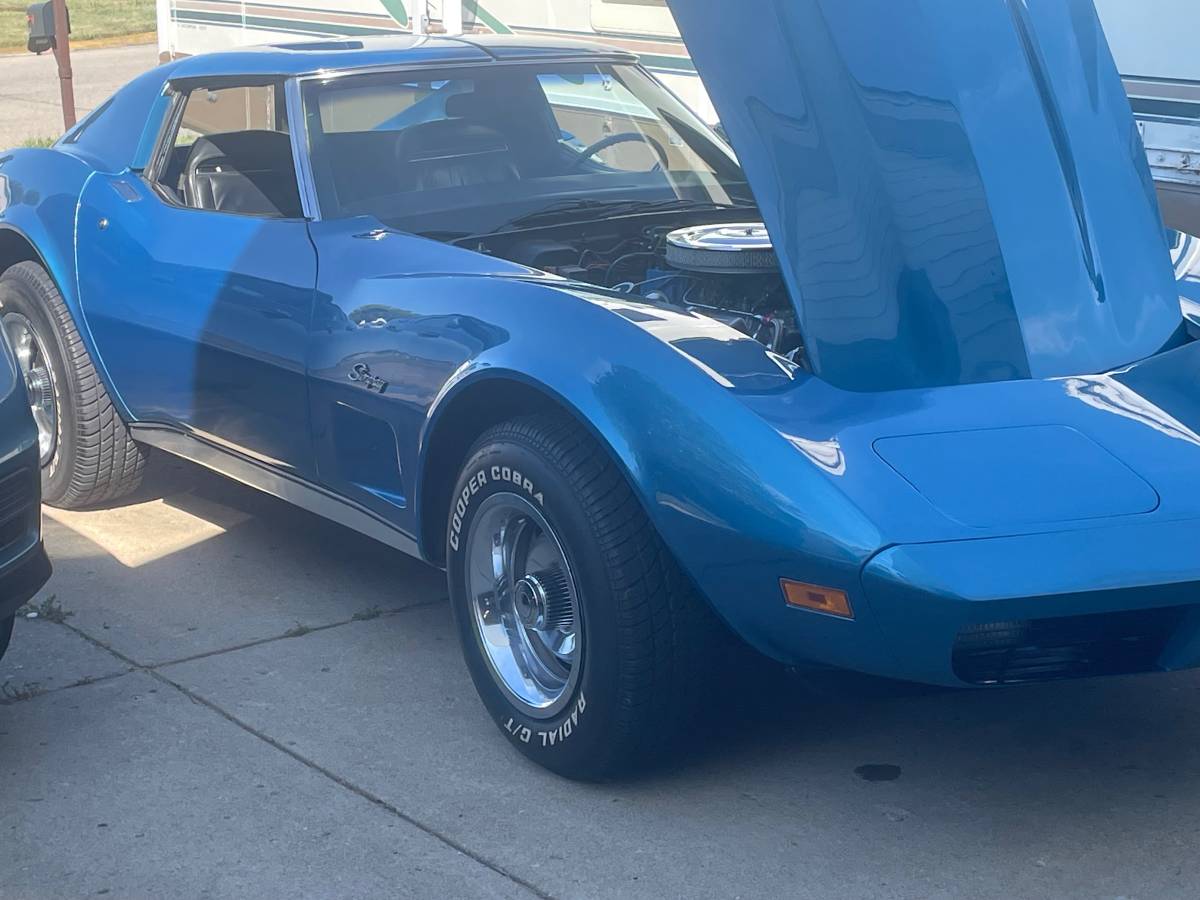 Corvette-1974-blue-19