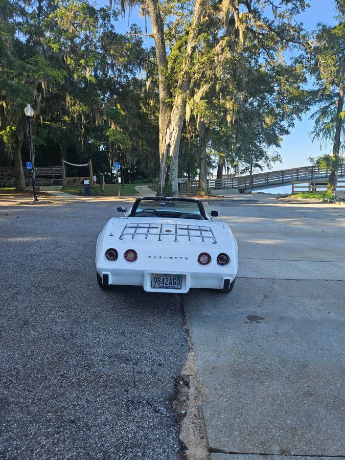 Corvette-1975-white-3