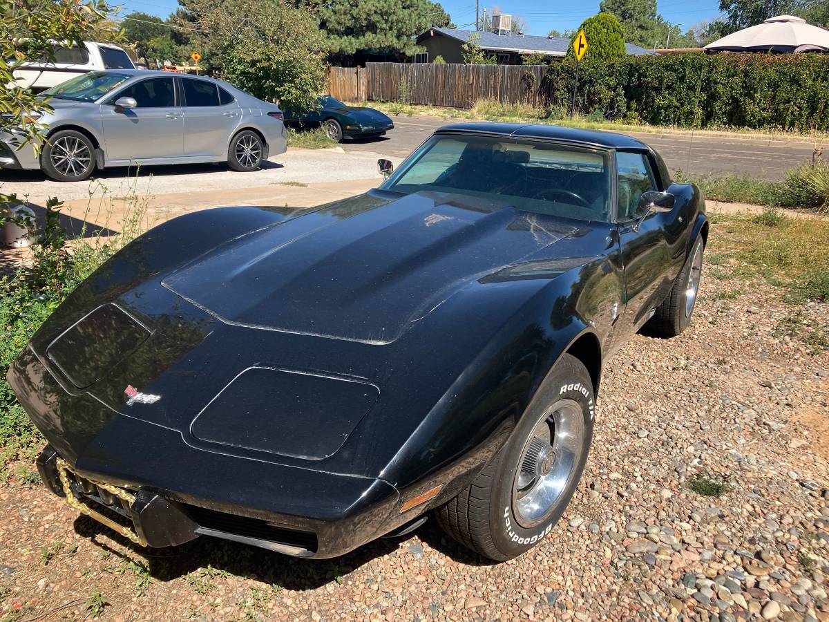Corvette-1977-black-1