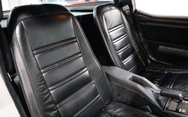 Corvette-1978-4
