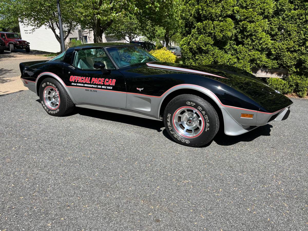 Corvette-1978-black-31