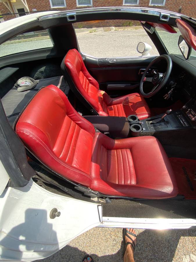 Corvette-1980-white-5