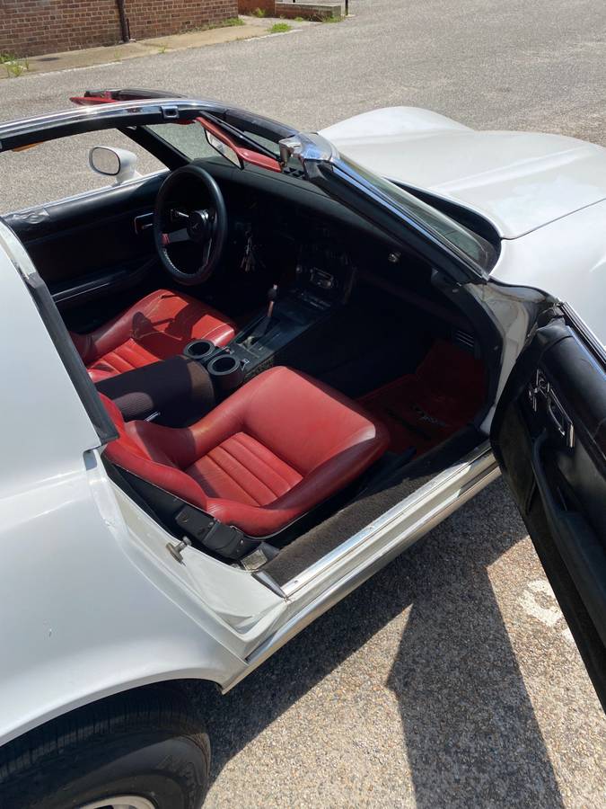 Corvette-1980-white-6