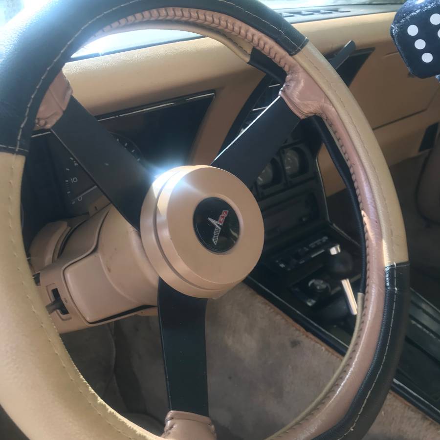 Corvette-1981-custom-7