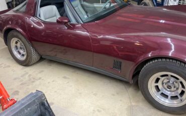 Corvette-1981-red-2