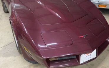Corvette-1981-red-4