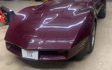 Corvette-1981-red-5