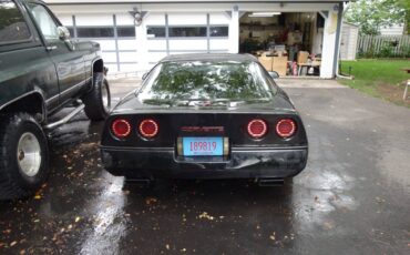 Corvette-1984-black-1