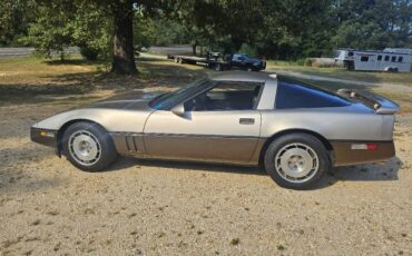 Corvette-1986-brown